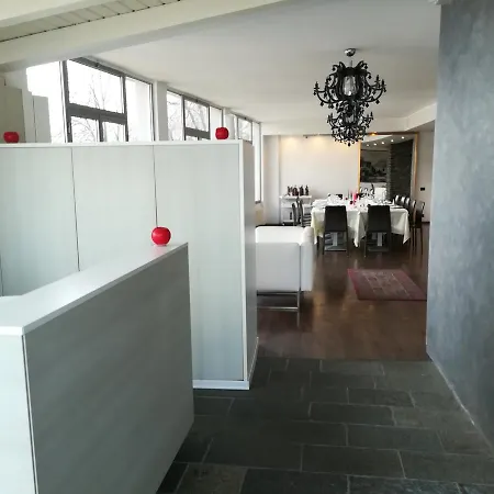 Il Ceppo Relais On The Lake 빌라 발브로나