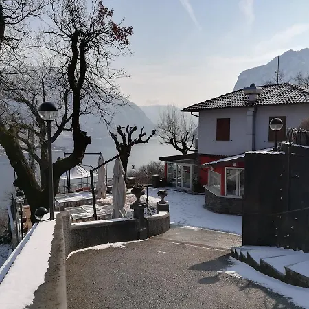 빌라 Il Ceppo Relais On The Lake 발브로나