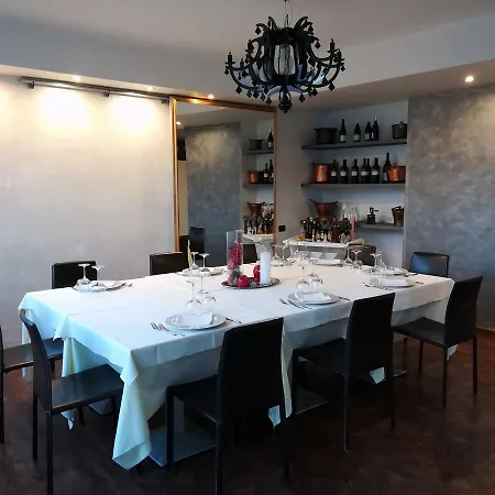 Il Ceppo Relais On The Lake 빌라 *